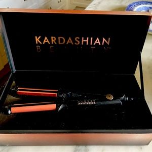 Kardashian 3 in 1 ceramic hairstyling wand